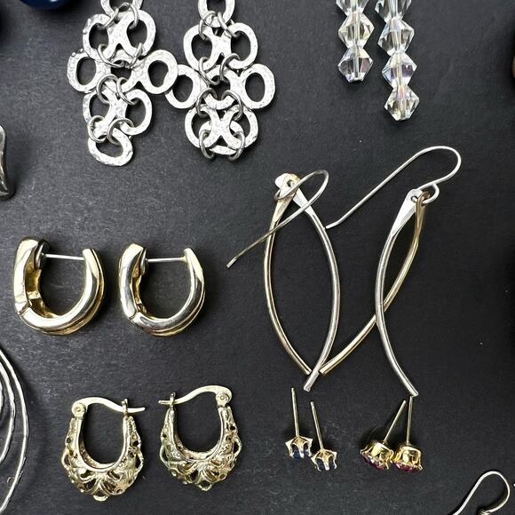 Pierced Fashion Earrings Lot 45 Pair Gold & Silver Tone Variety Wearable Vtg Now - Picture 6 of 11